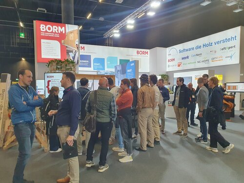 Holz 2025
