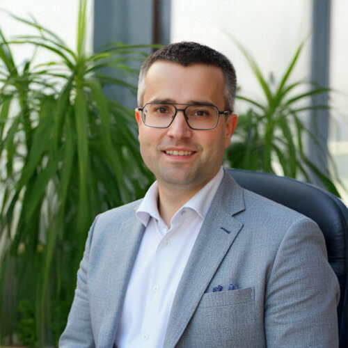 Florian Ulmann, Geschäftsführer